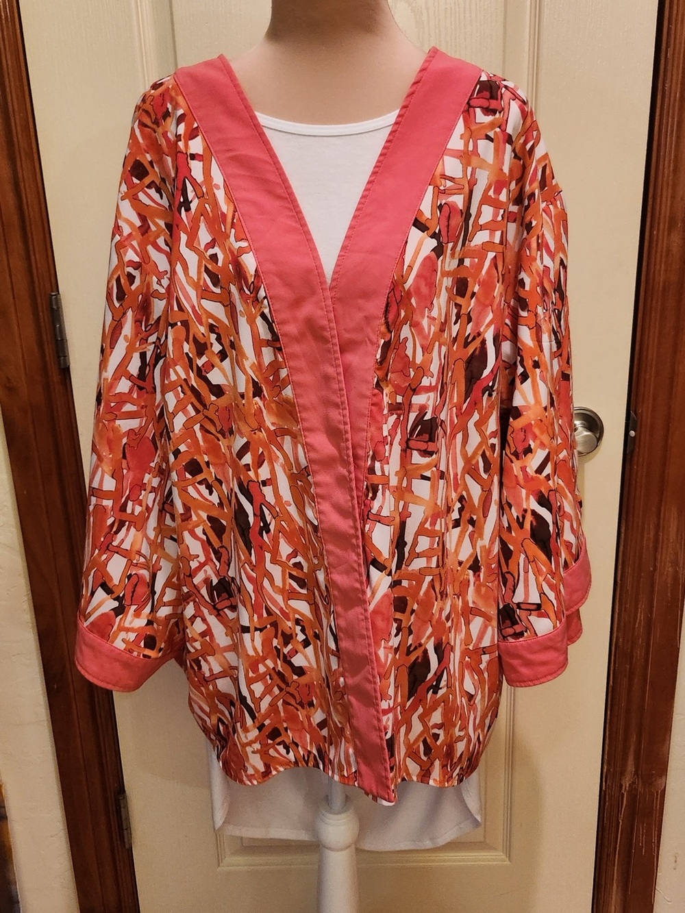 Women's Reversible Solid Coral and Multicolor Abstract Print Open-Front Blazer